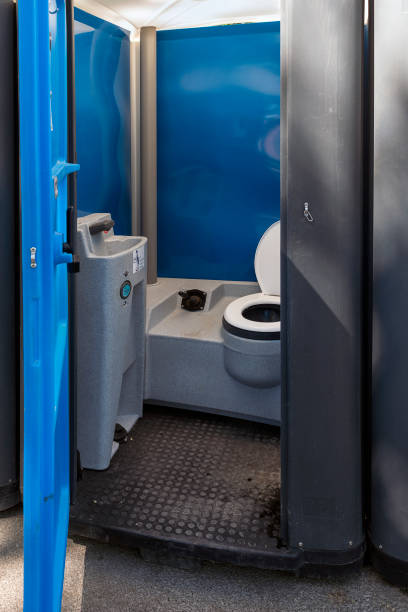 Best Sanitation services for porta potties  in Iowa Colony, TX